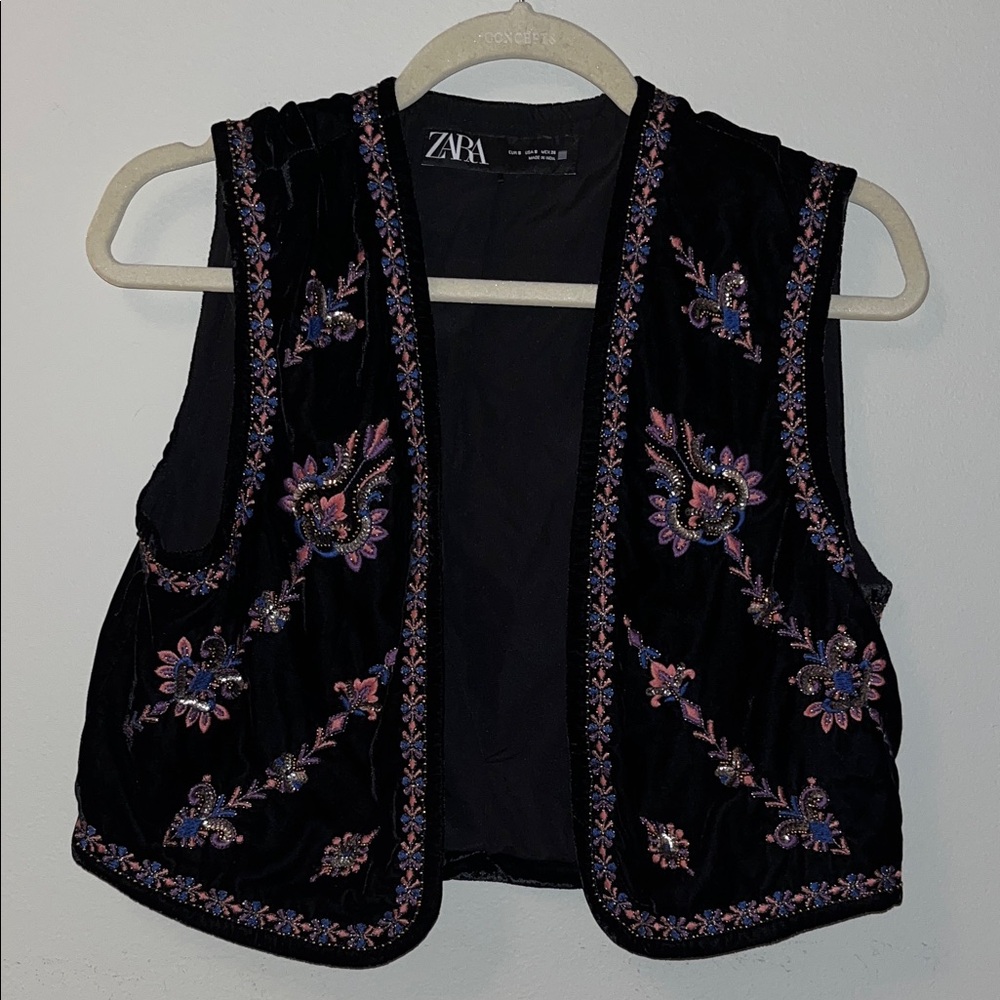 Zara Black Velvet Embroidered Vest Small